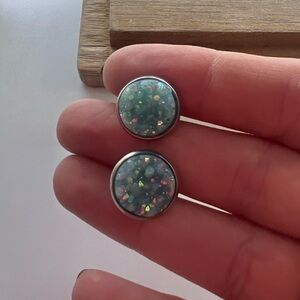 stud earrings